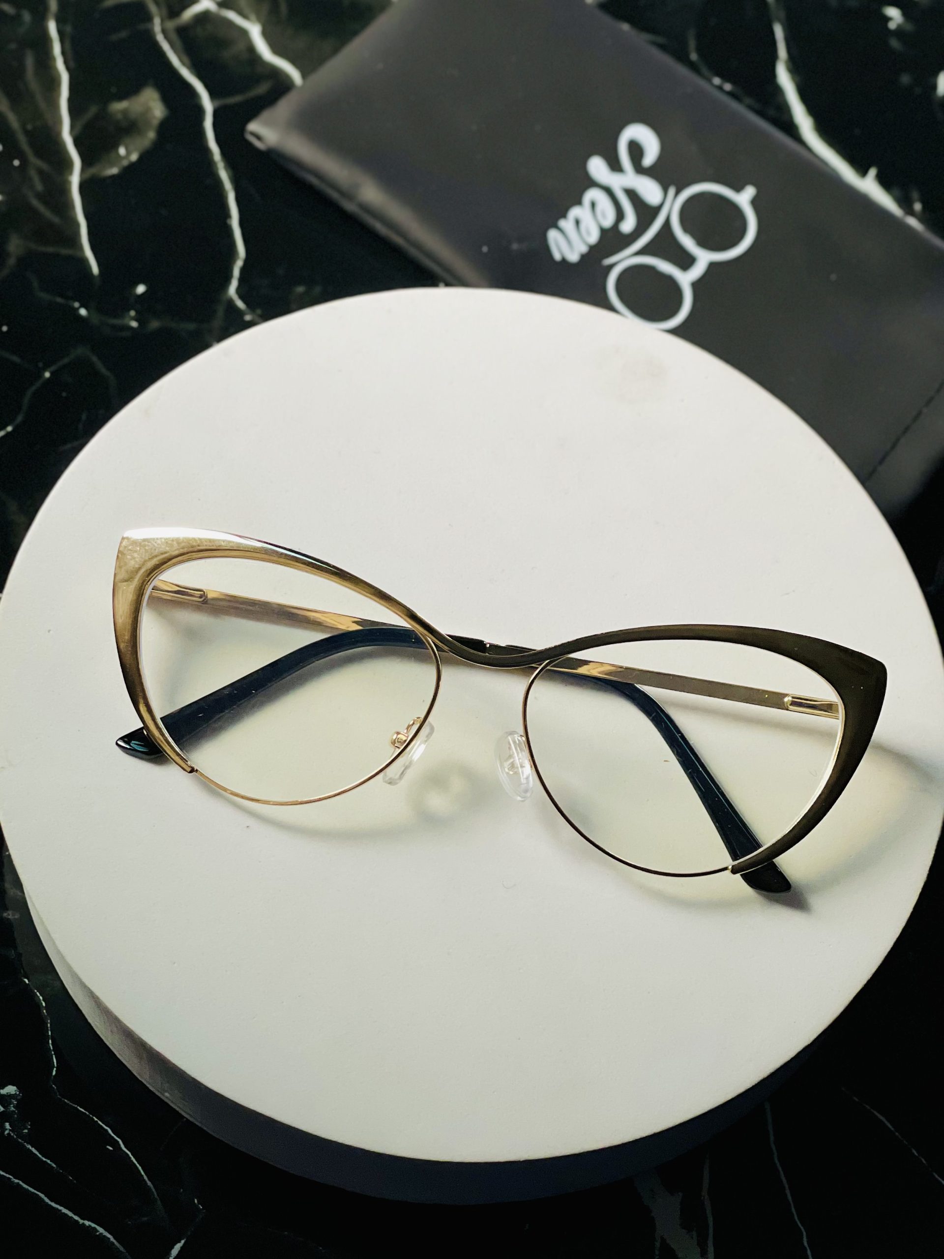 Gold Metal Frame Photochromic Eyeglasses