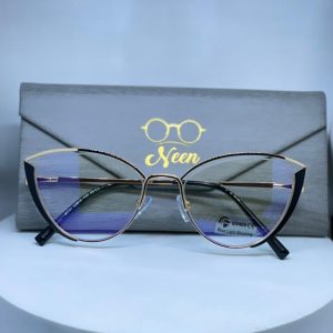 Chic female black cat eyeglasses