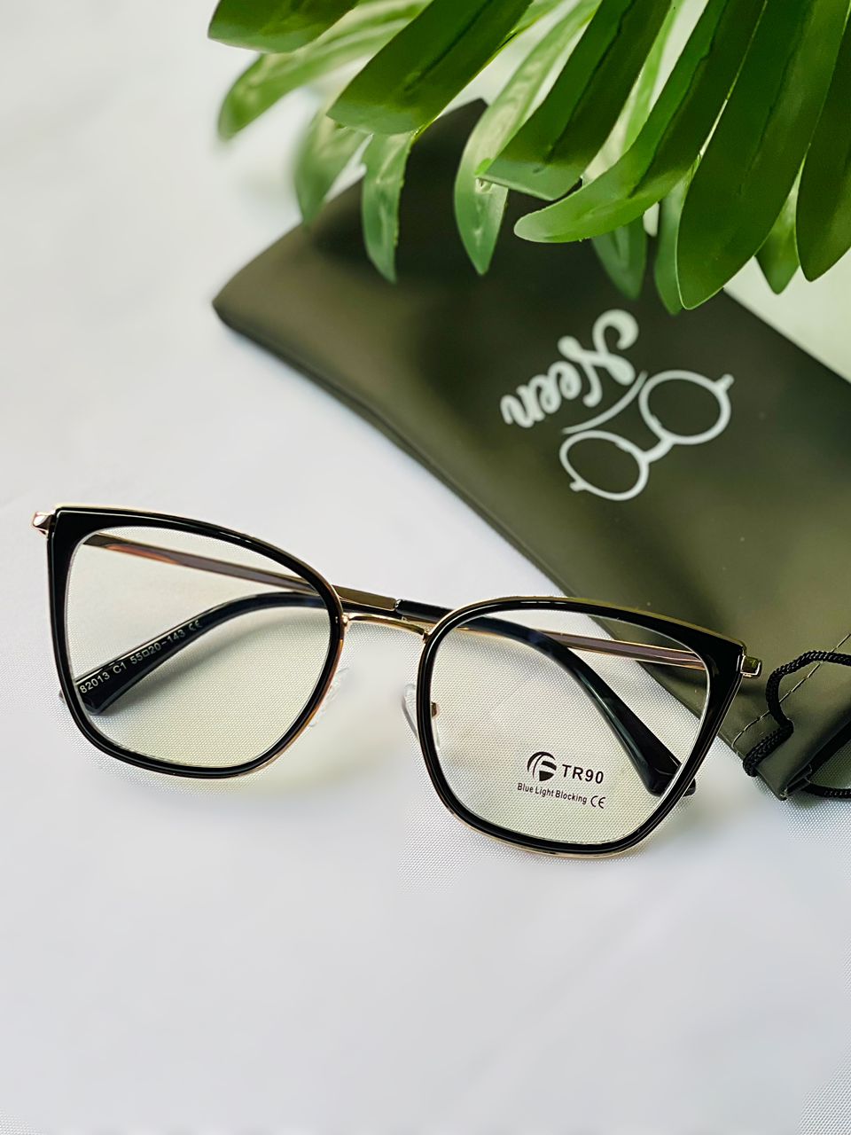 Black frames for women