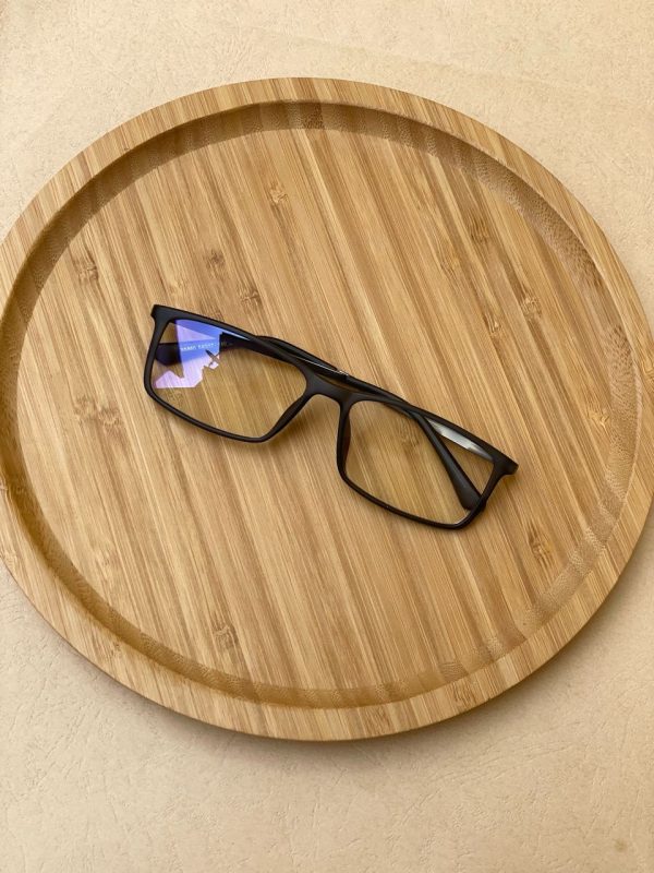 black rectangular shape eyeglasses