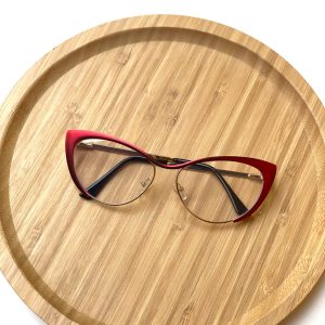 Red metal cat eye chic glasses