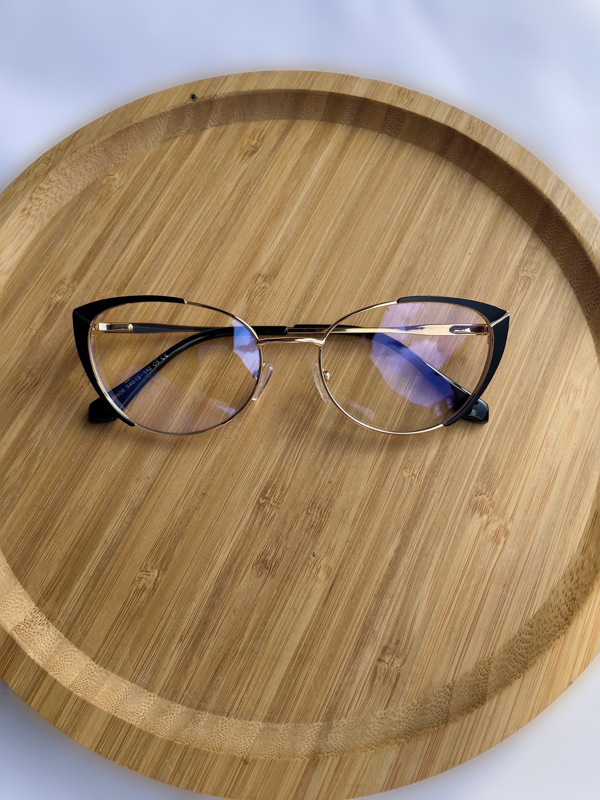 Cat eye black metal eyeglasses