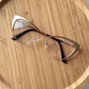 Fancy Trending Gold cat eyeglasses