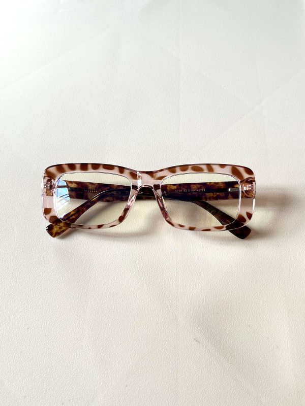 BOLD PRINT FEMALE GLASSES