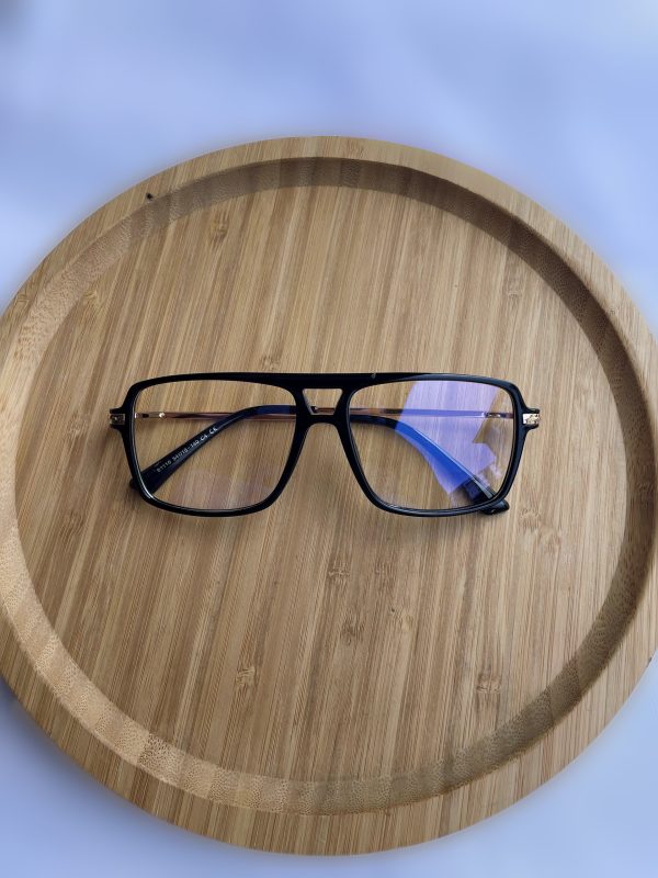 glossy black glasses